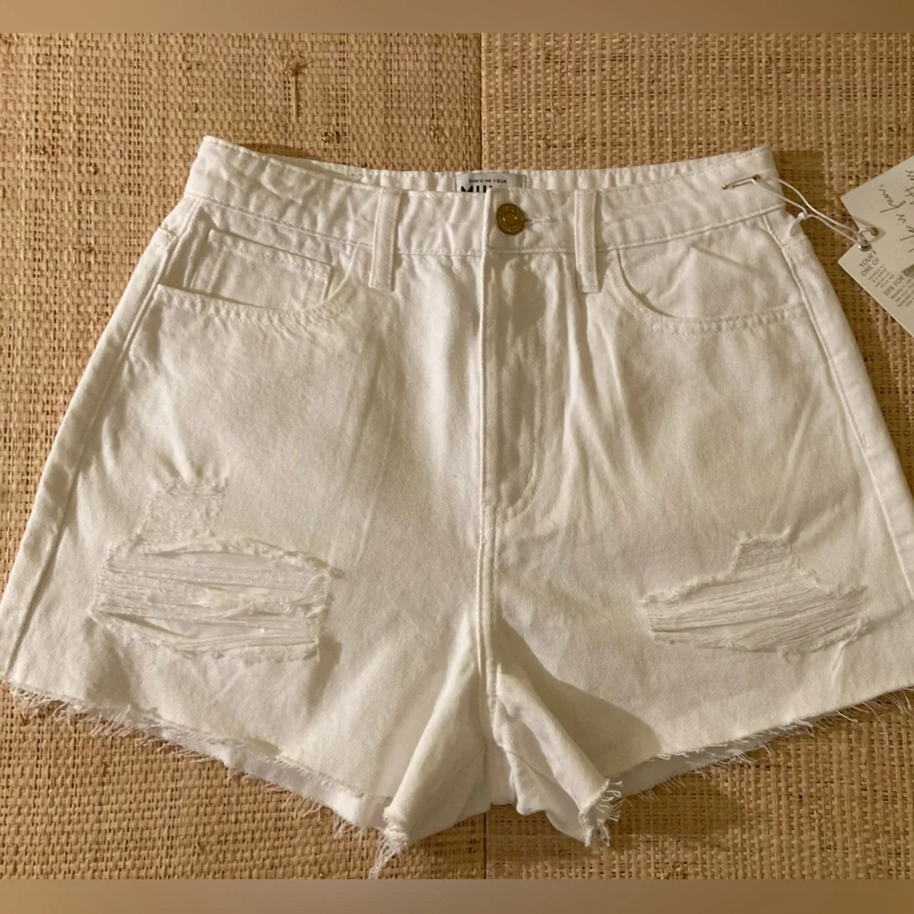 White denim shorts Show Me Your Mumu White Shorts - Picture 12 of 16